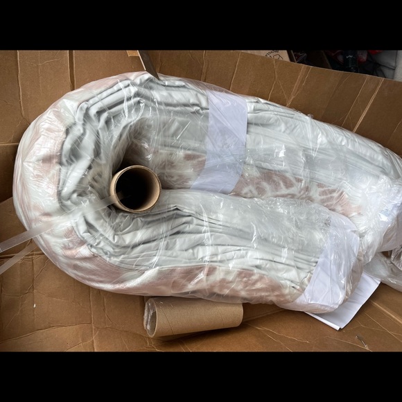 Brand:Spring Windows Fashion. Size: 14 feet wide 7’4 feet high. - Picture 3 of 6